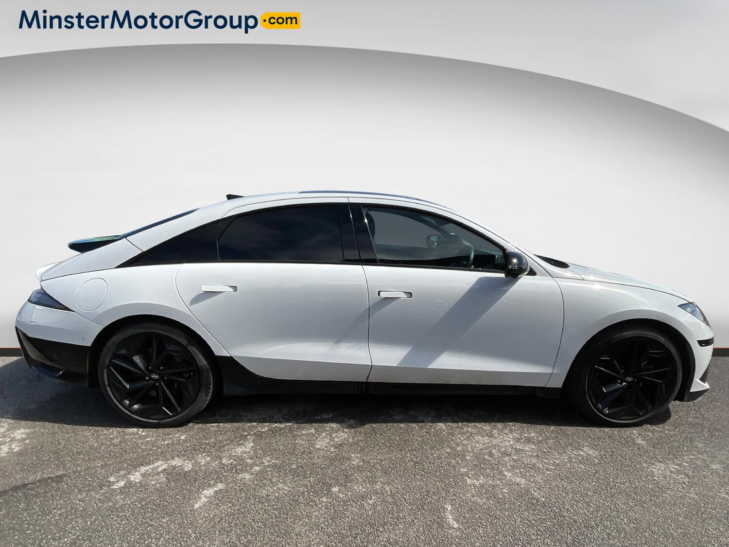 Hyundai Ioniq 6 view 2