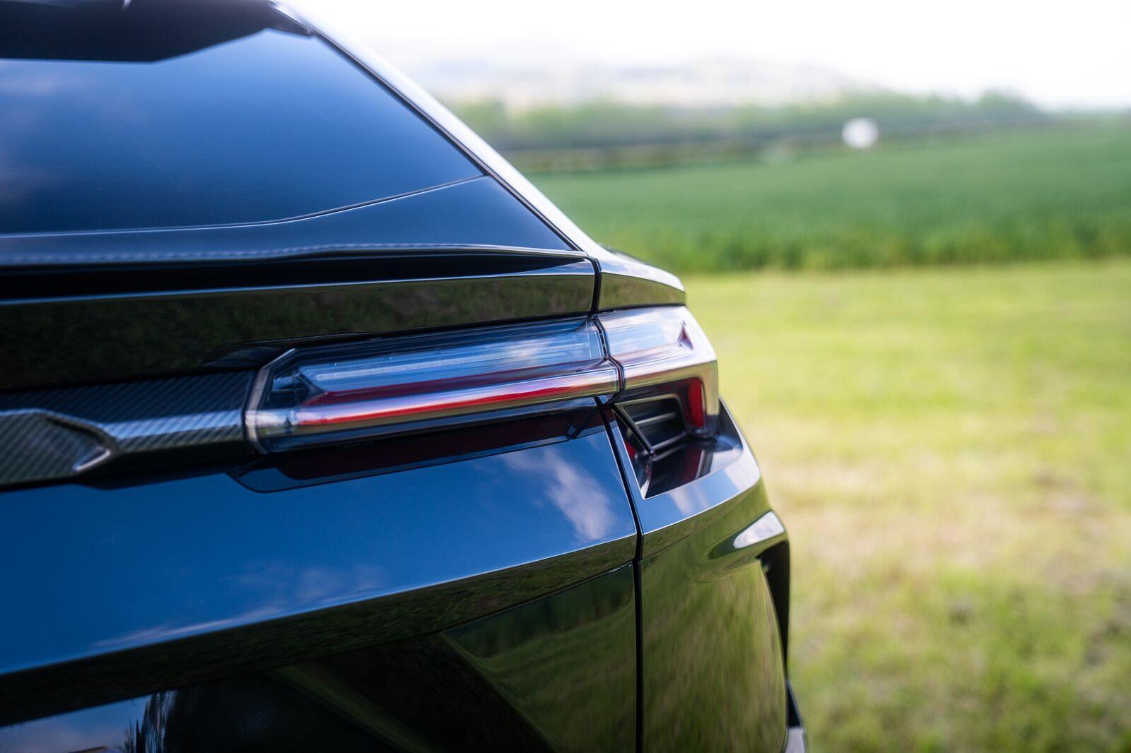 Lamborghini Urus view 13