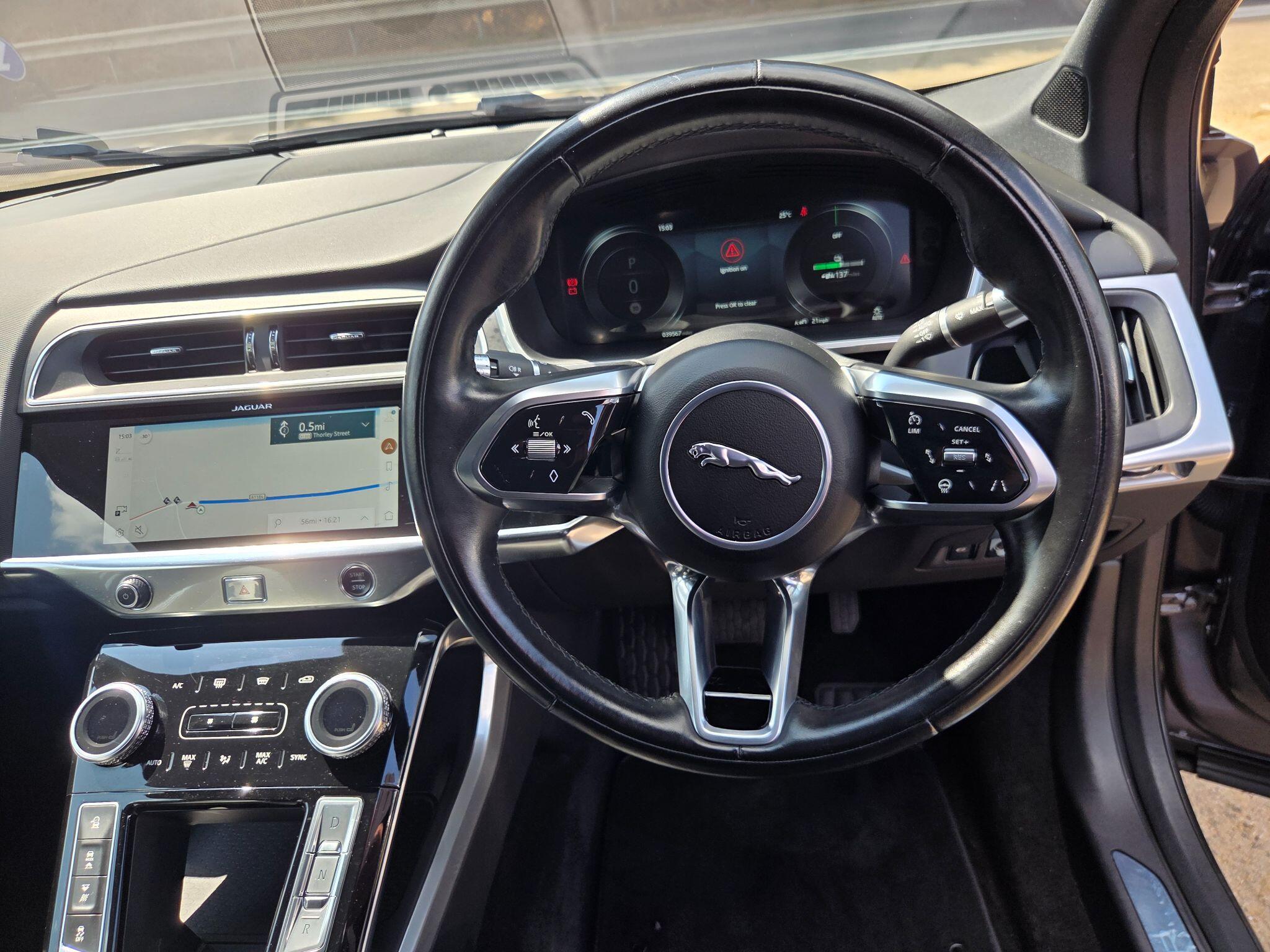 Jaguar I-Pace view 35
