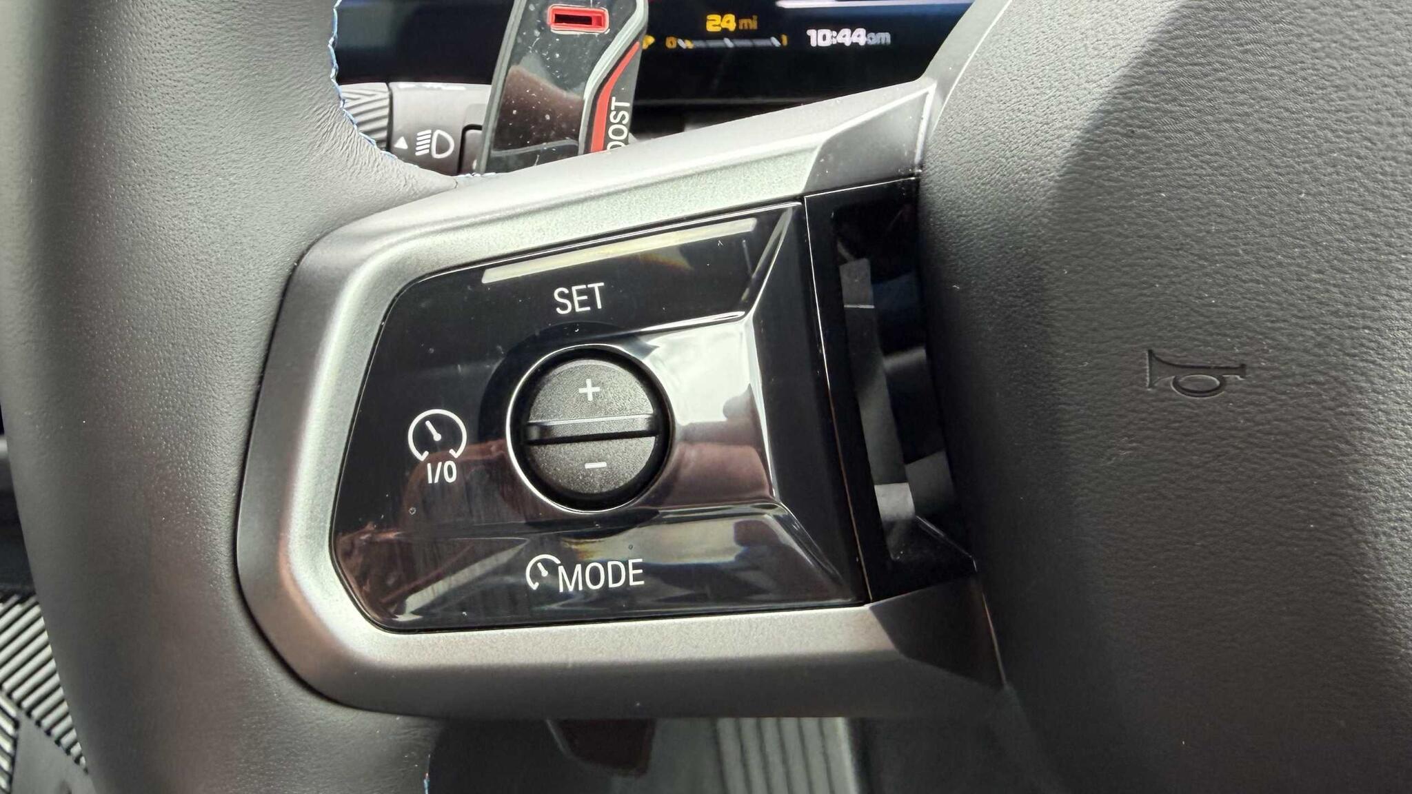 BMW X3 view 21