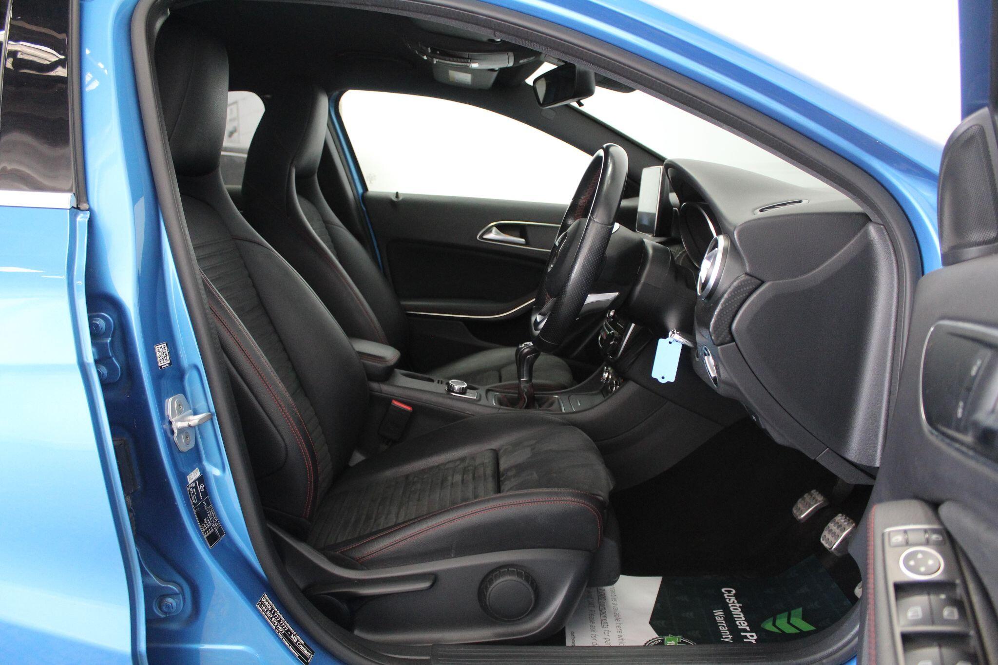Mercedes-Benz A-Class view 29