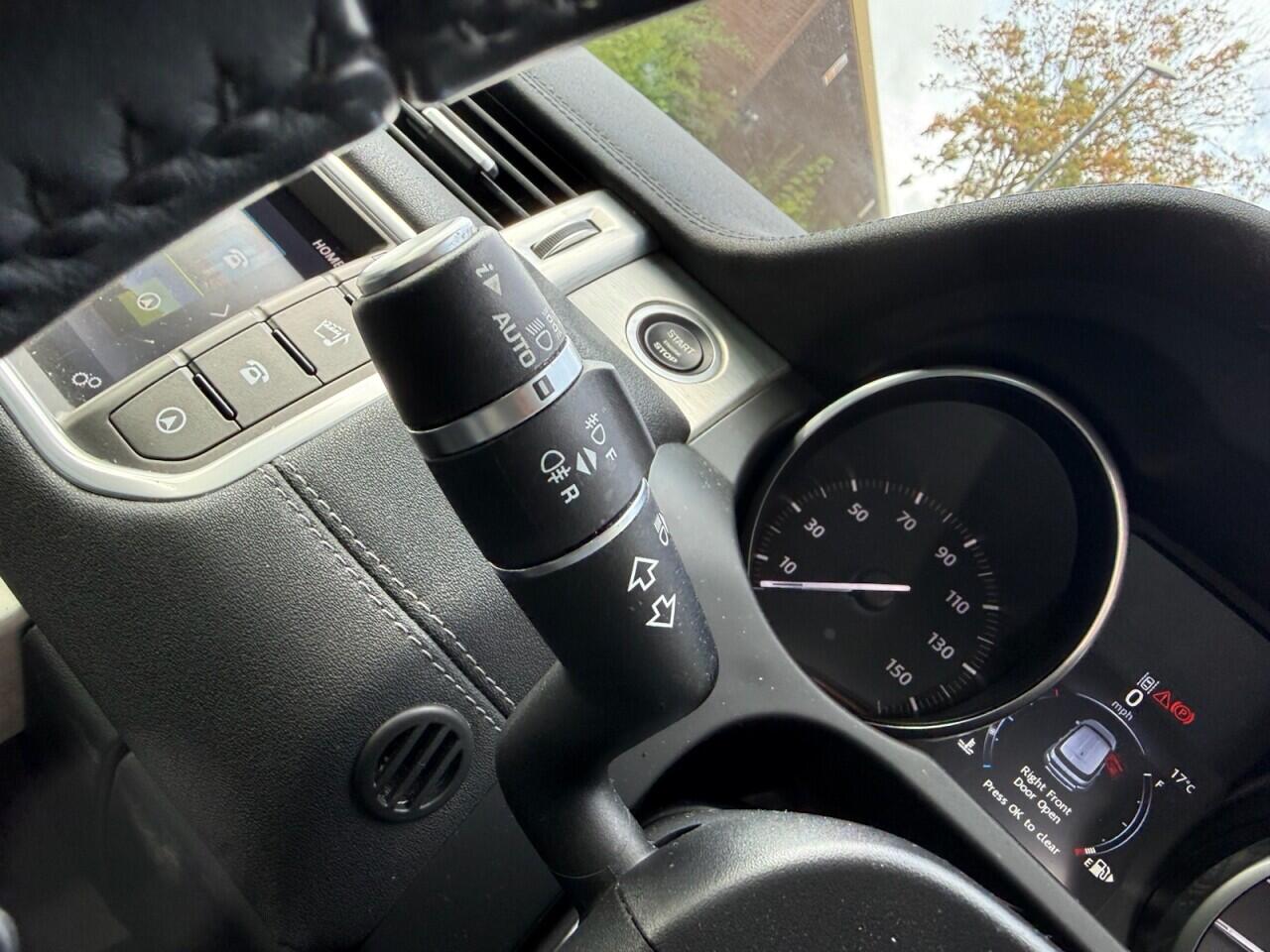 Land Rover Range Rover Evoque view 21