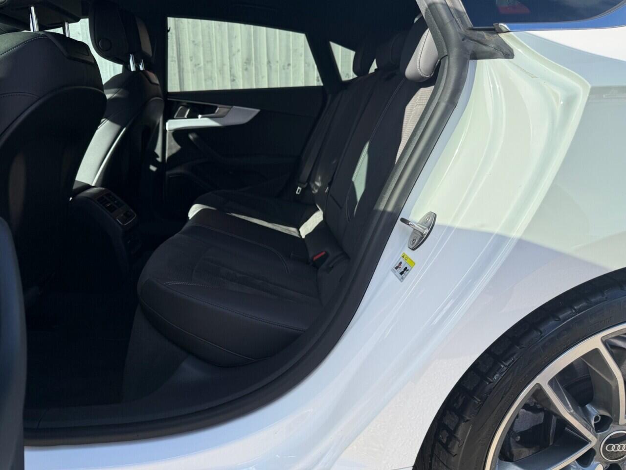 Audi A5 view 3