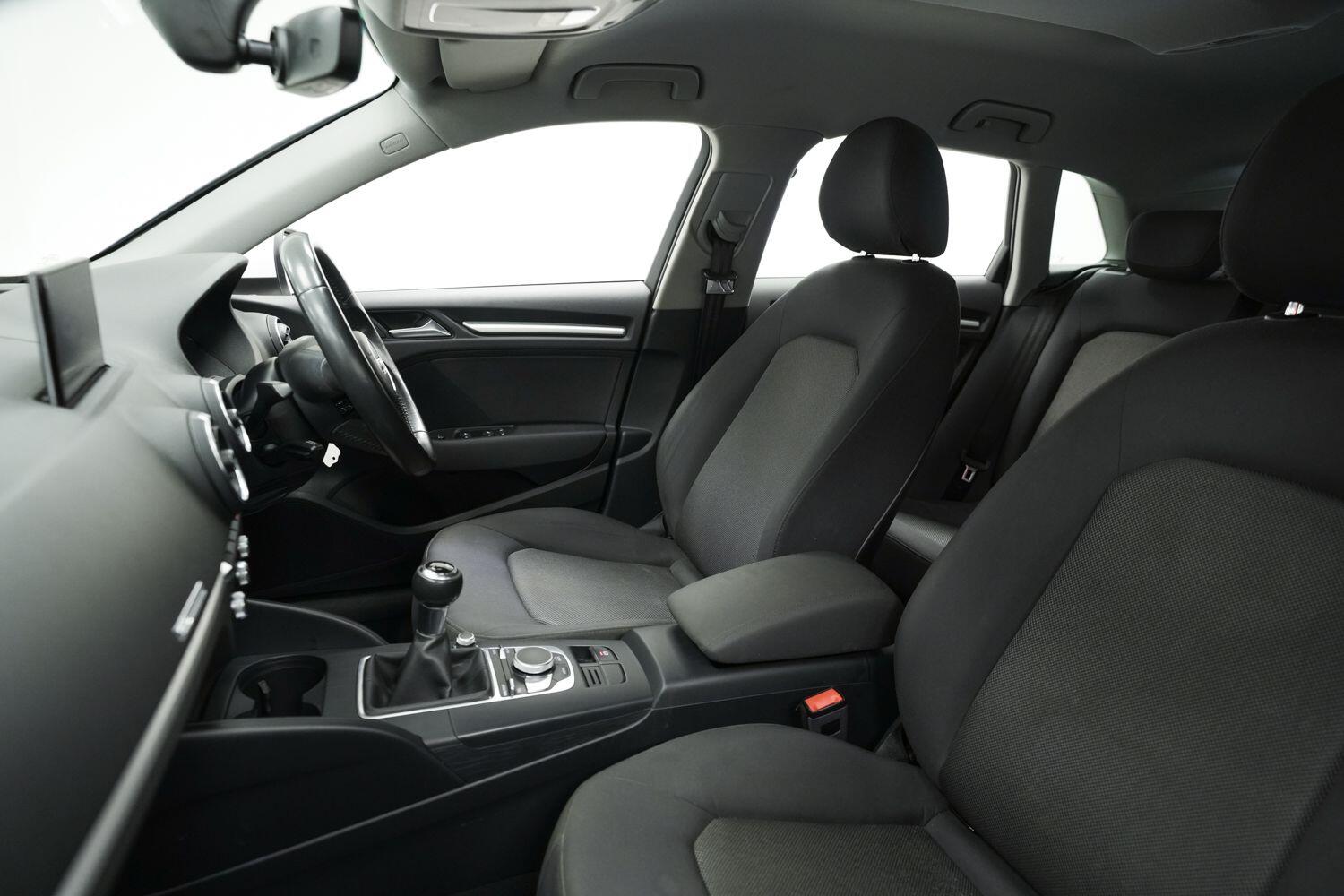 Audi A3 view 26