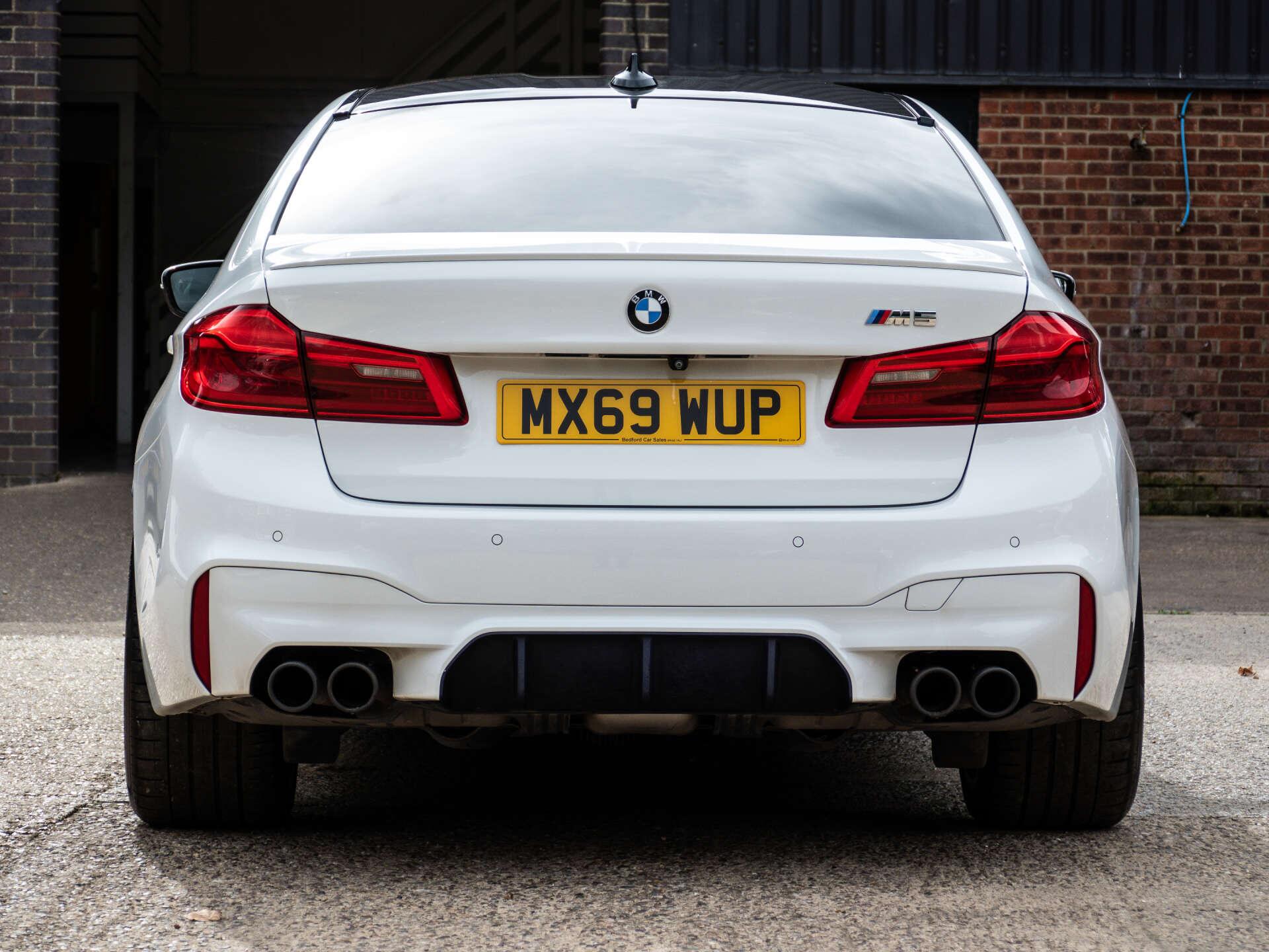 BMW M5 view 18