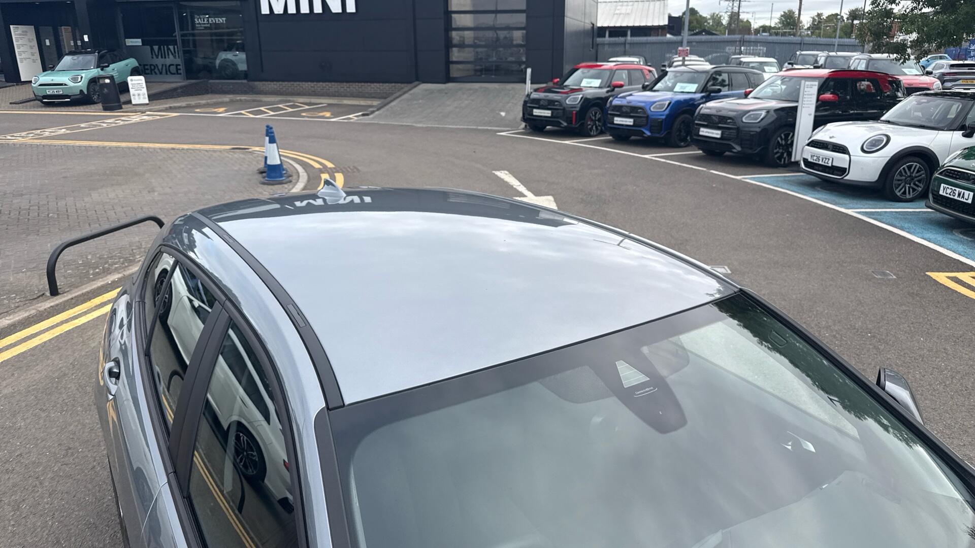 BMW 1 Series view 21
