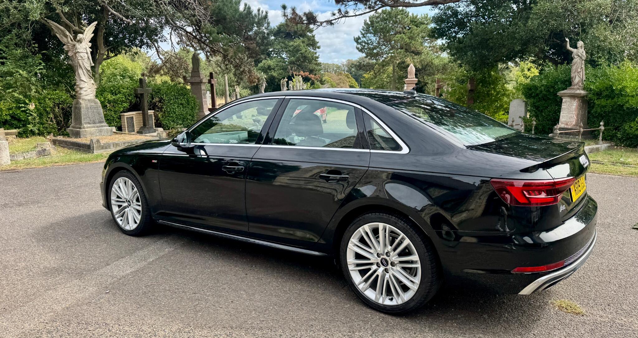 Audi A4 view 12