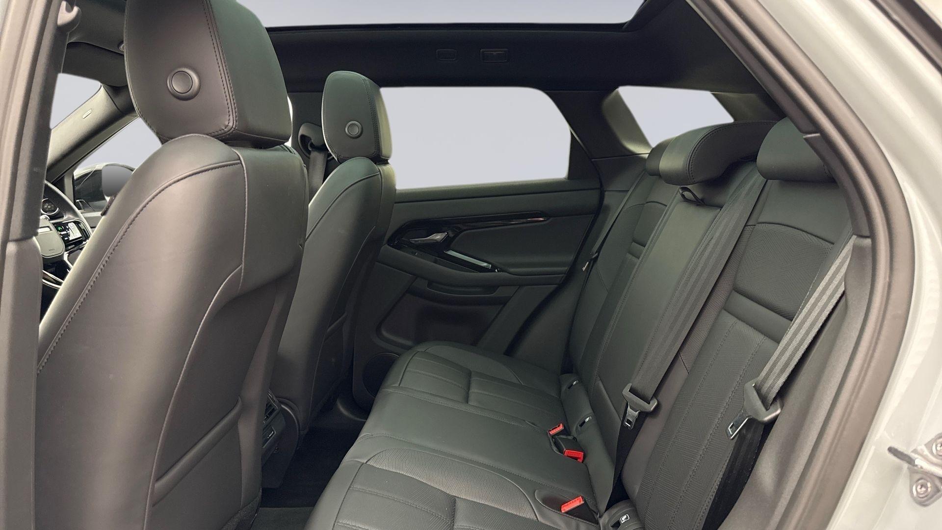 Land Rover Range Rover Evoque view 4