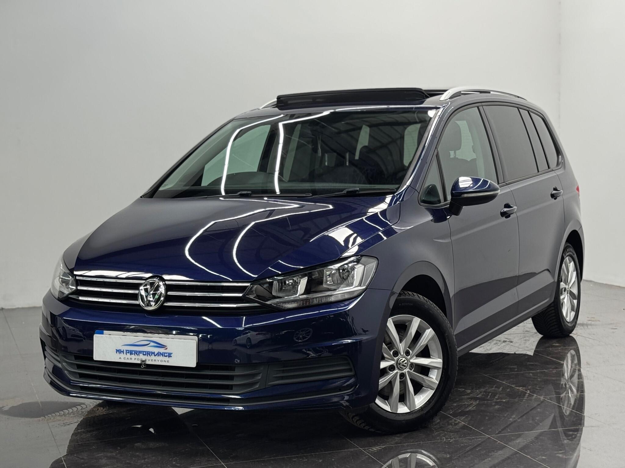 Volkswagen Touran view 64