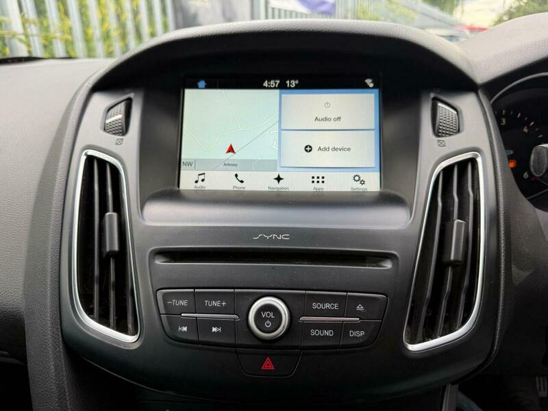 2017 Ford Focus image 21