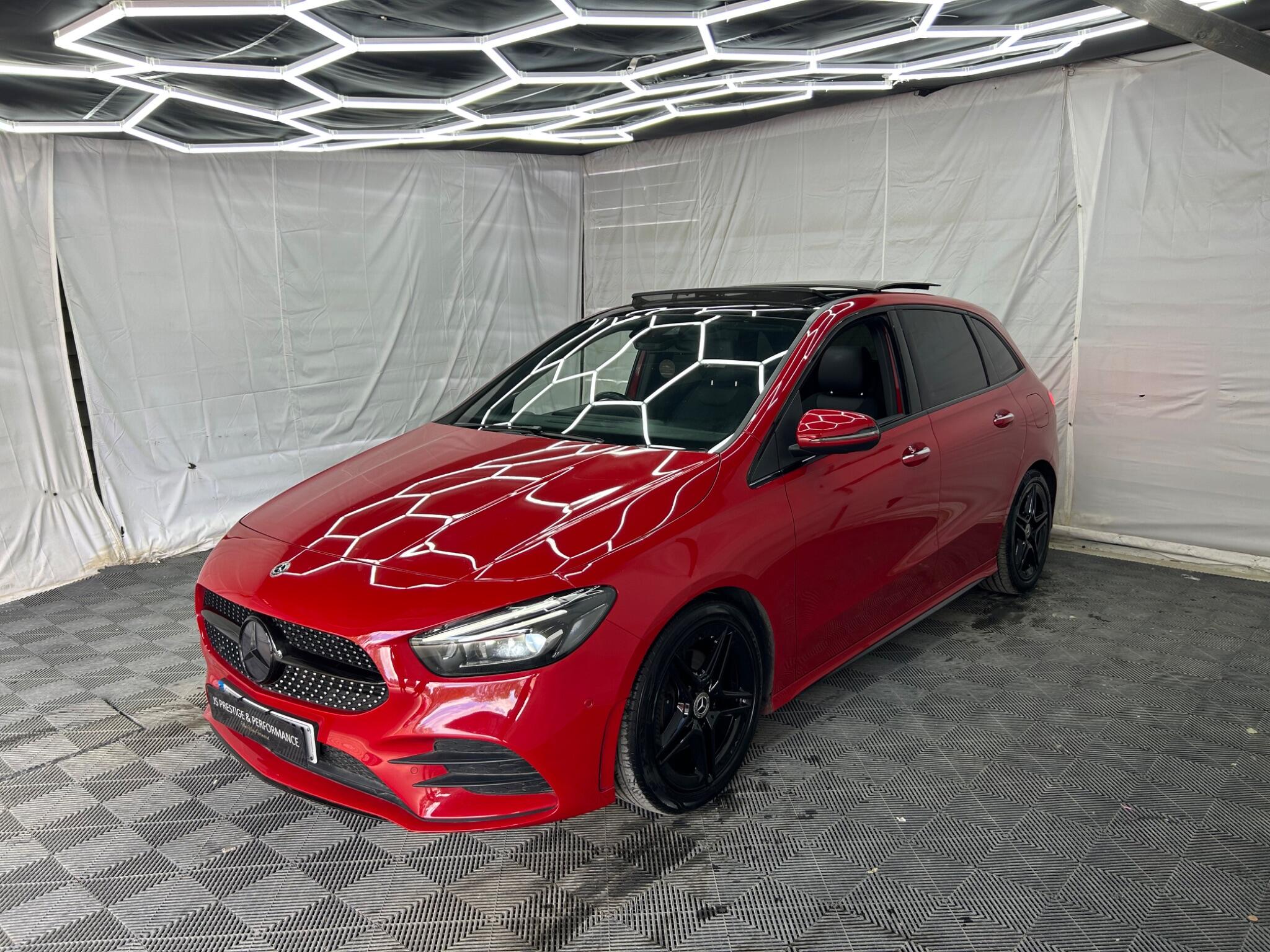 Mercedes-Benz B Class view 3