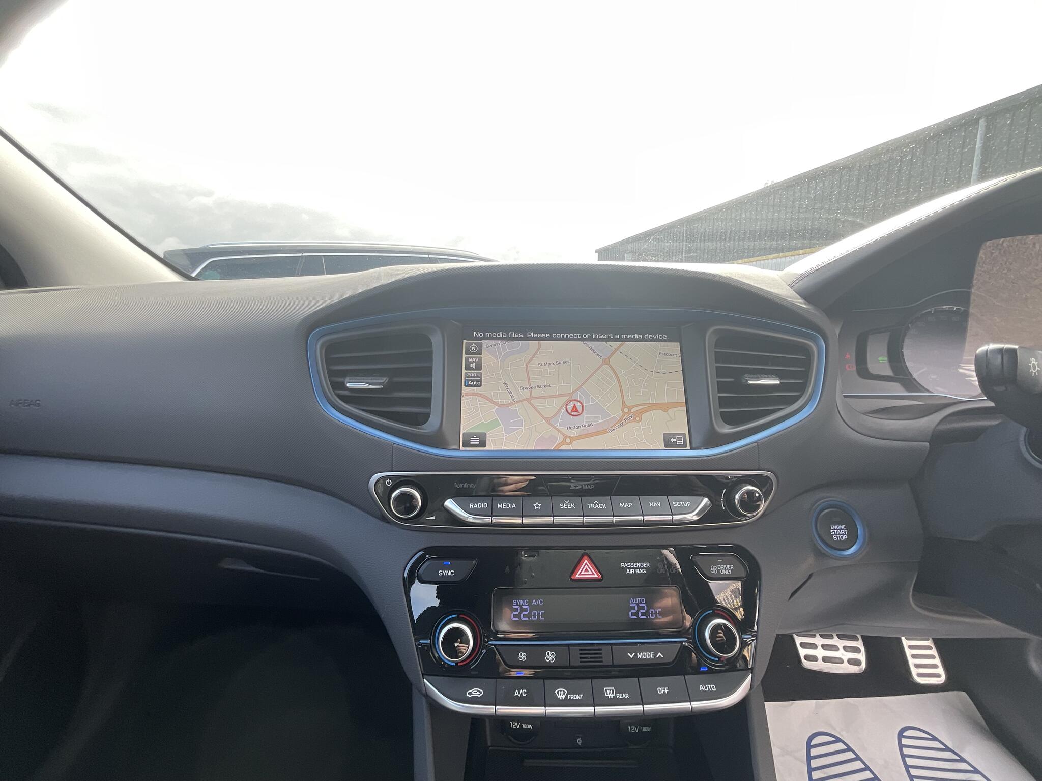 Hyundai Ioniq view 25
