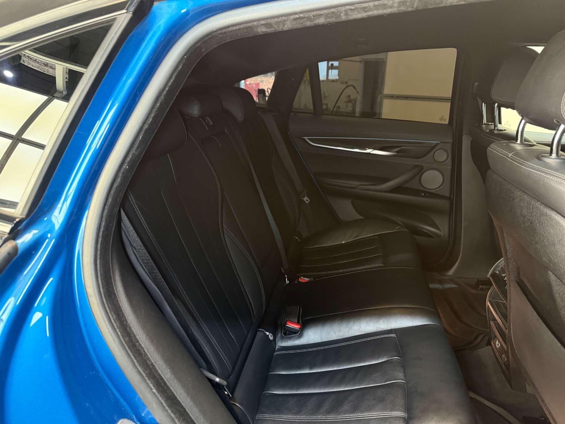 BMW X6 view 15