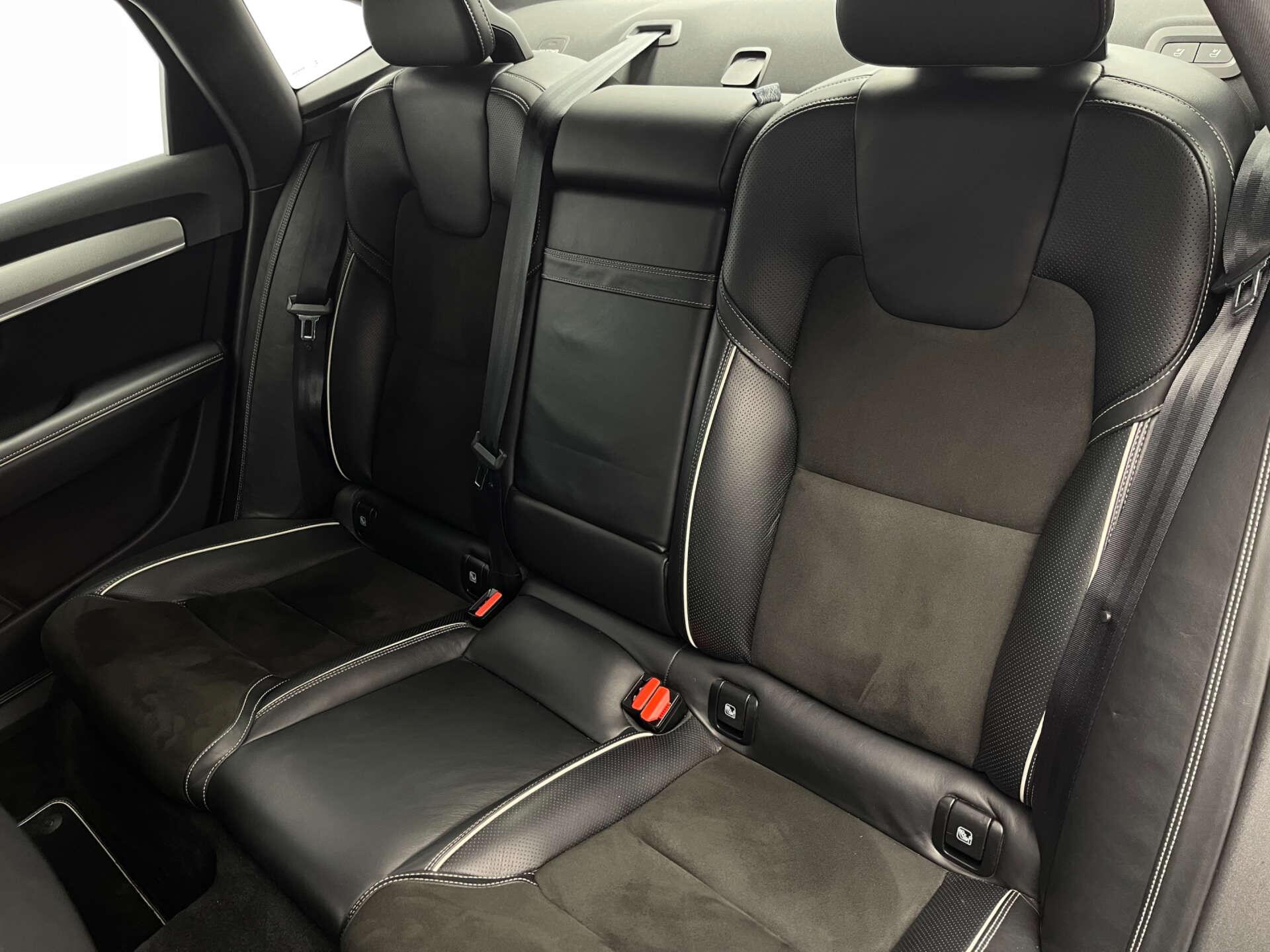 Volvo S90 view 36