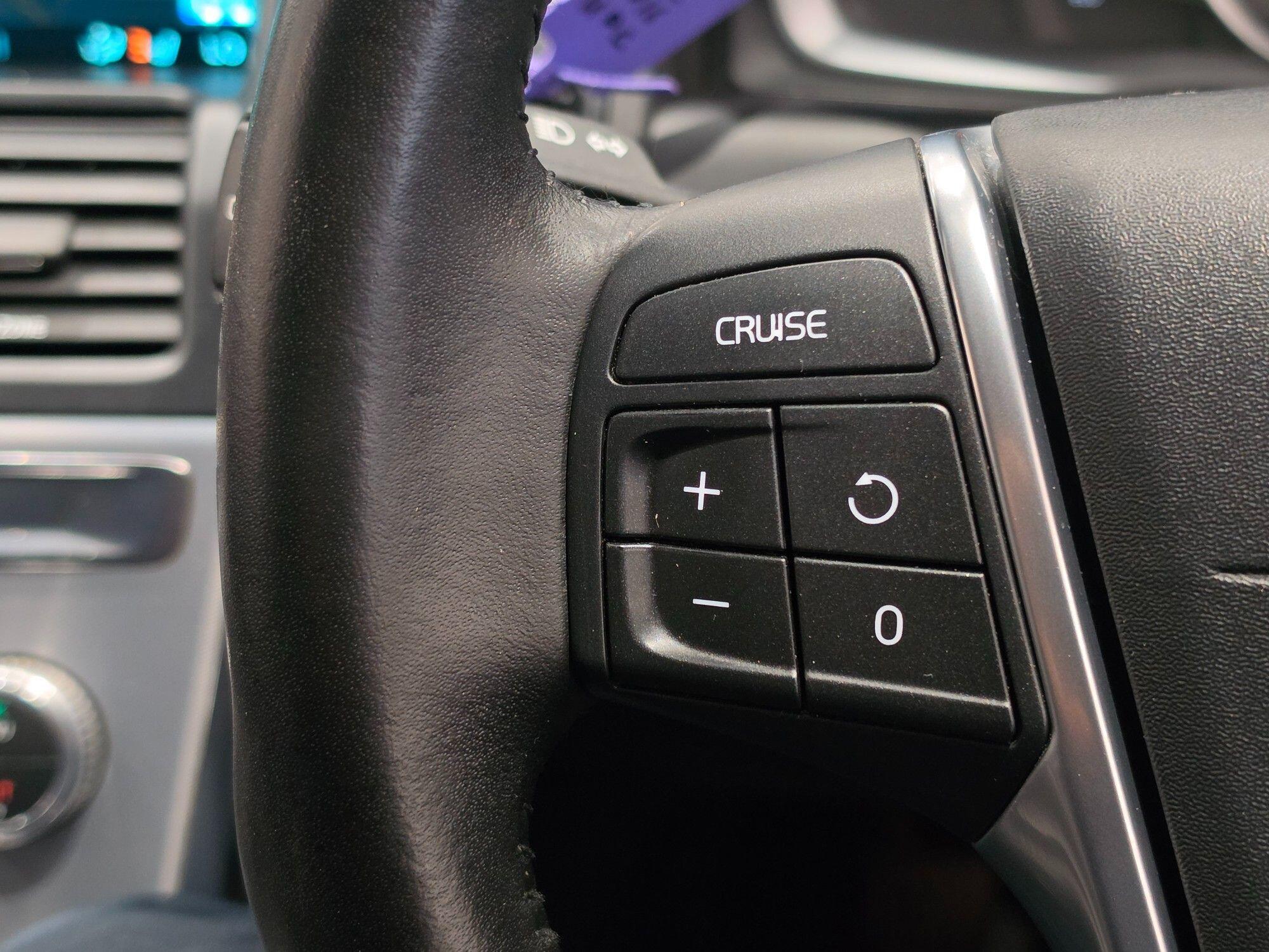 Volvo XC60 view 36