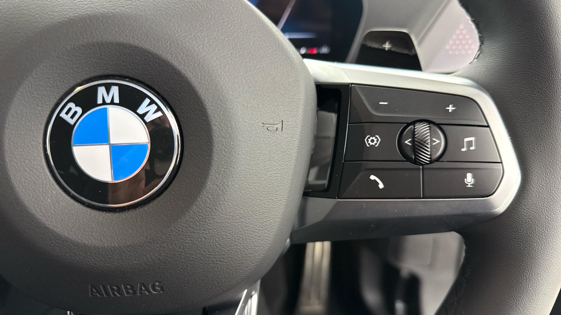 BMW 2 Series view 18