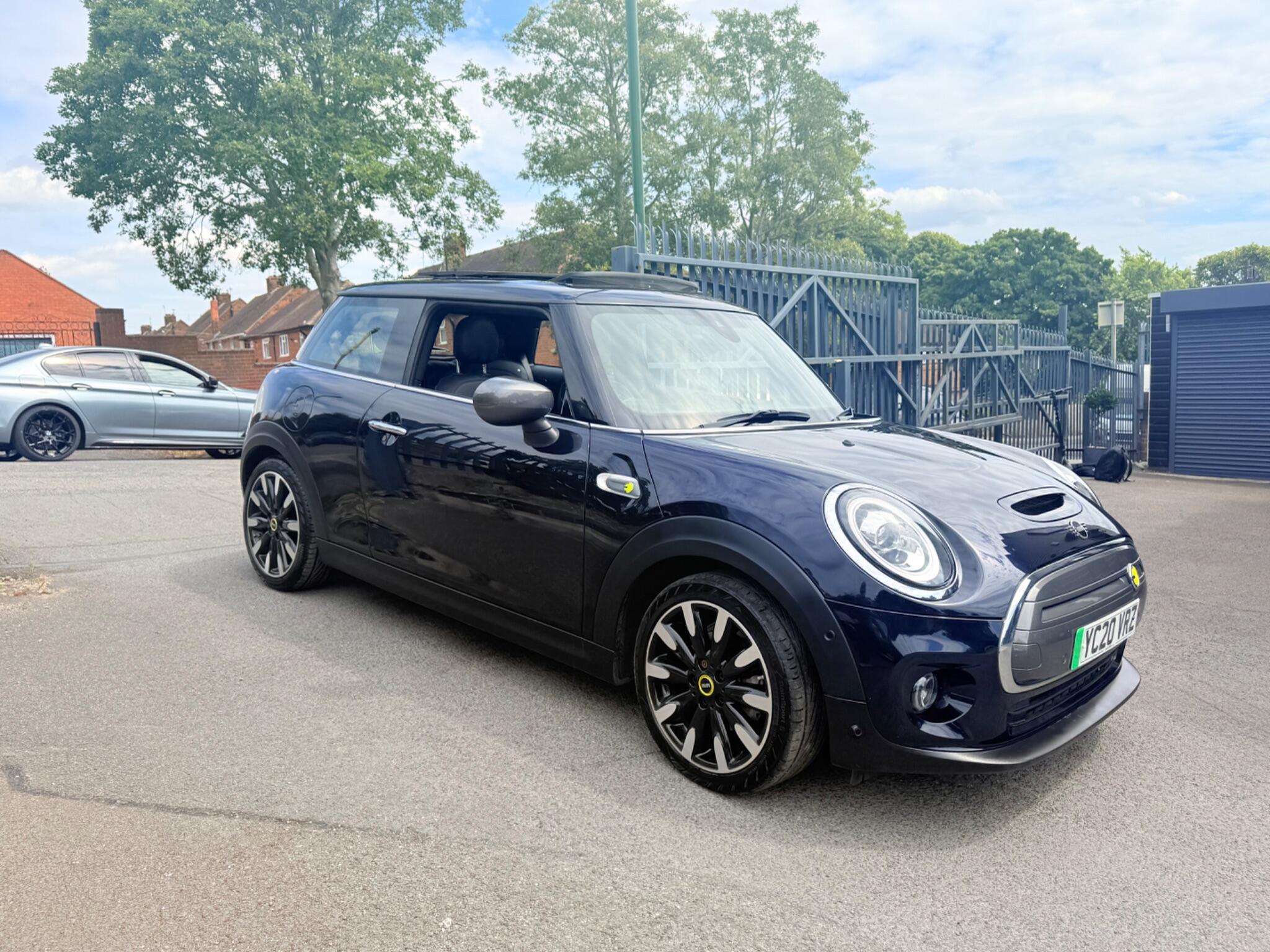 MINI Hatch view 60