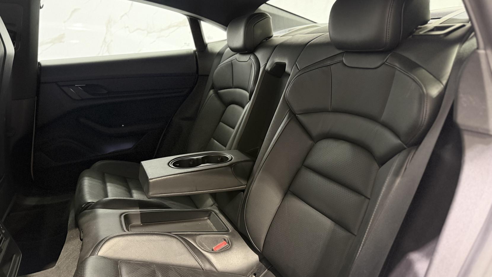 Porsche Taycan view 9
