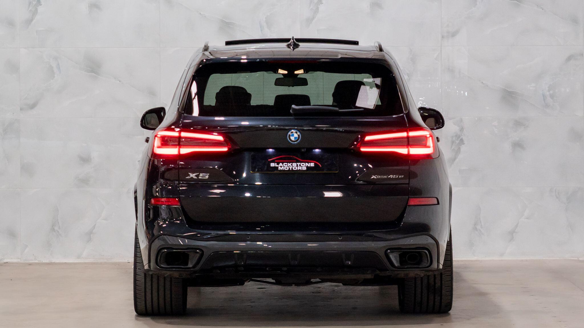 BMW X5 view 7