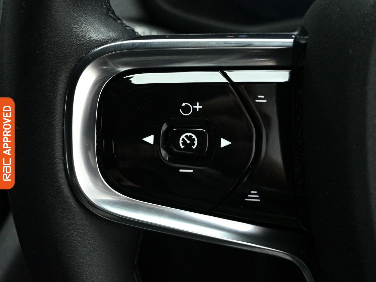 Polestar 2 view 22