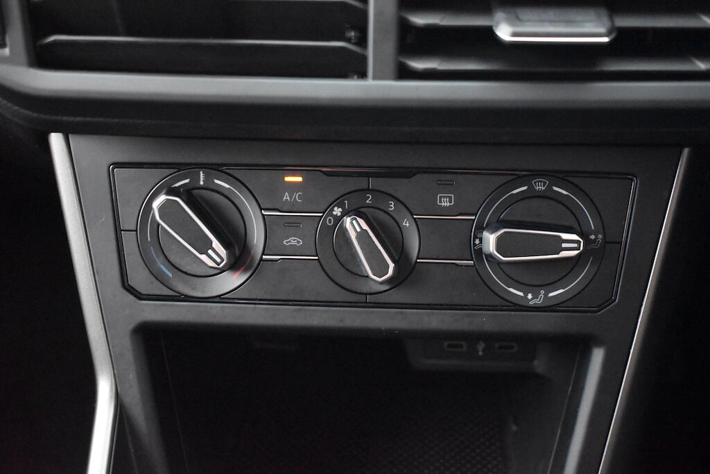 Volkswagen Polo view 53