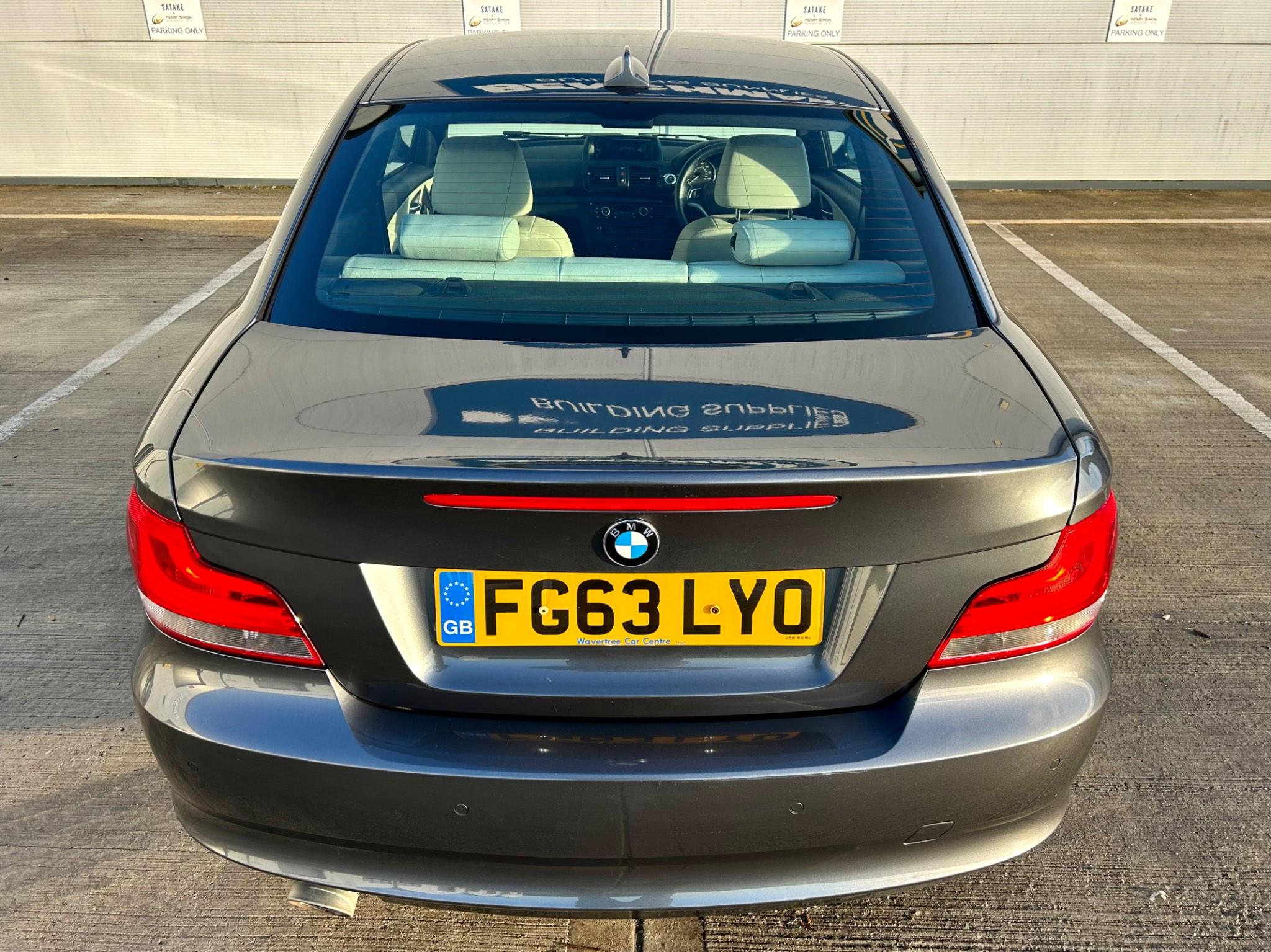 BMW 1 Series view 5