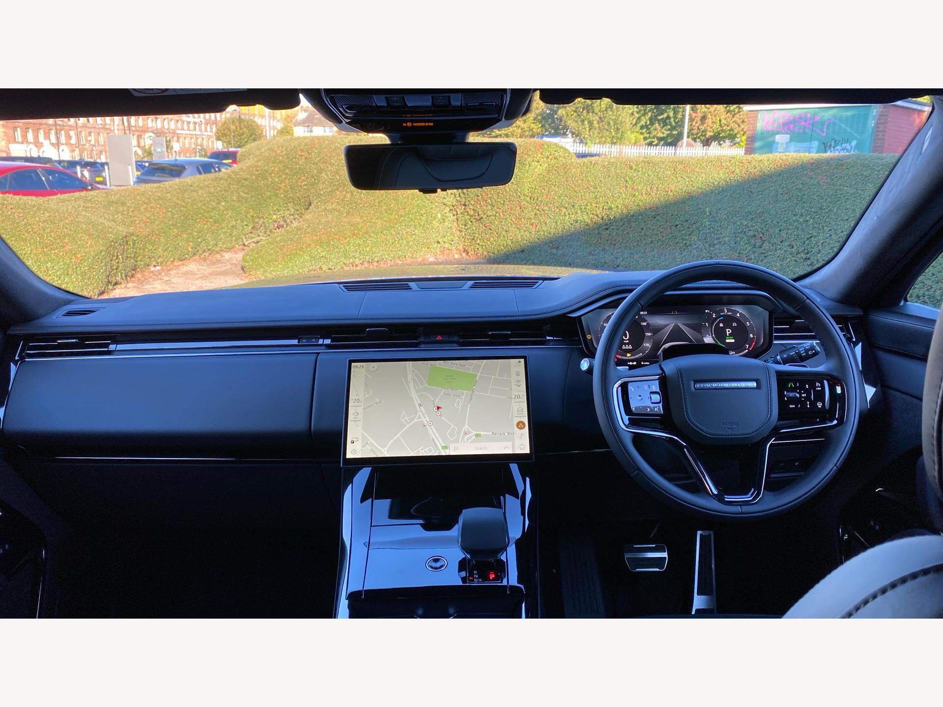Land Rover Range Rover Sport view 11