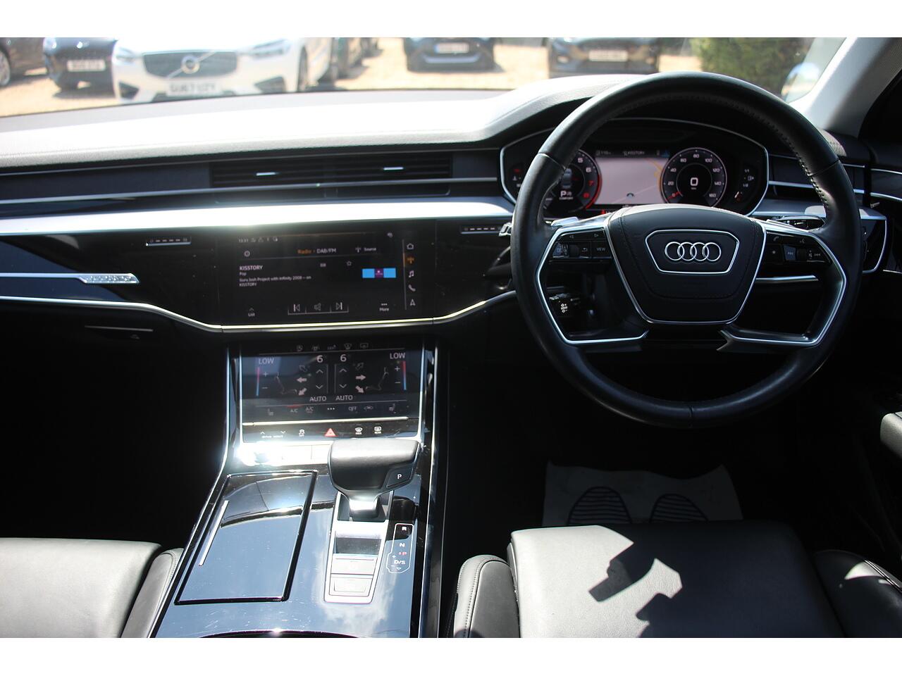 Audi A8 view 22