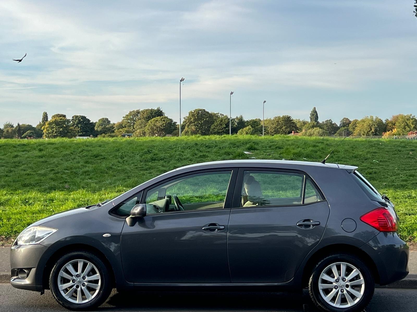 Toyota Auris view 7