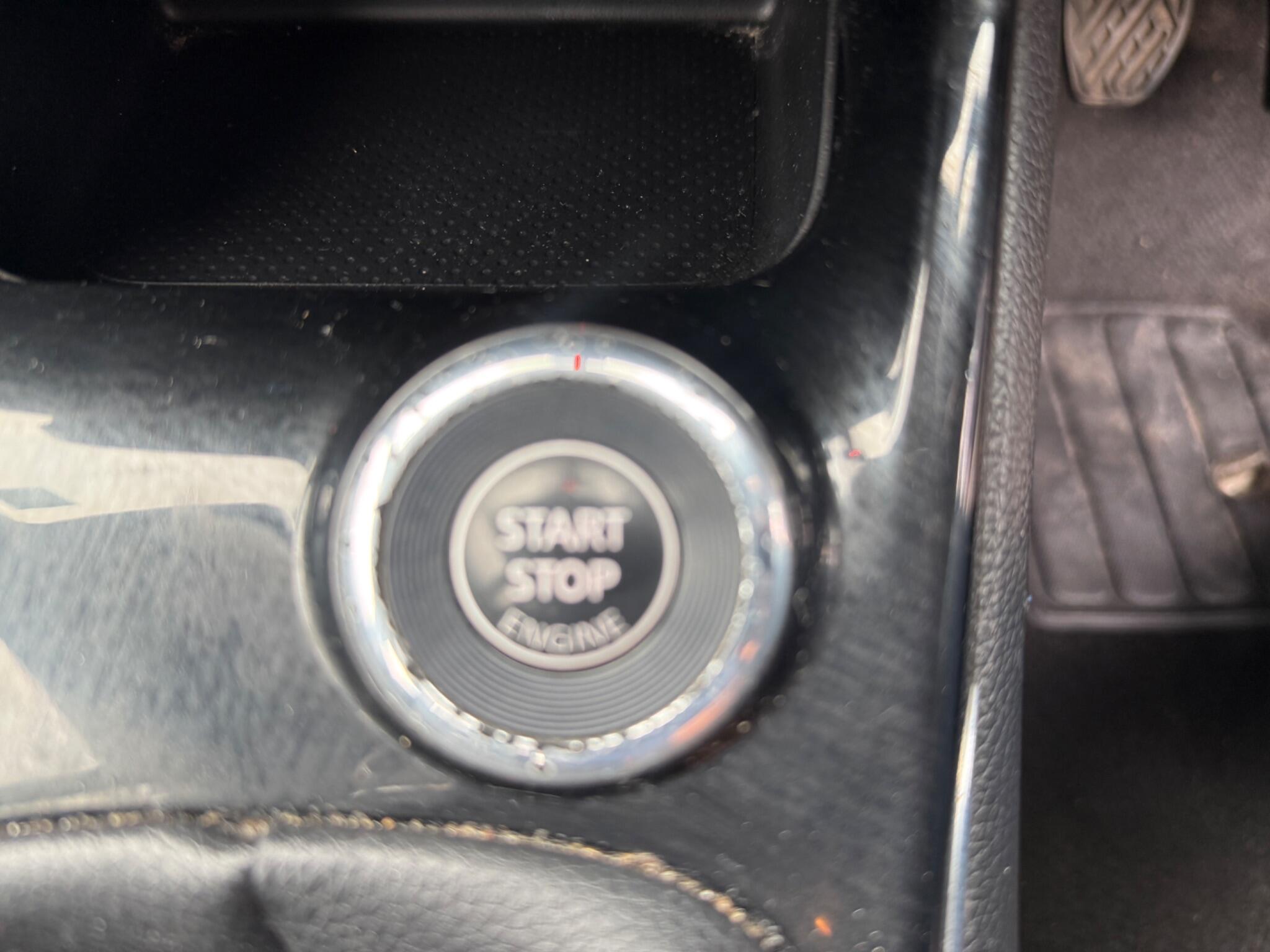 2018 Nissan Pulsar image 20