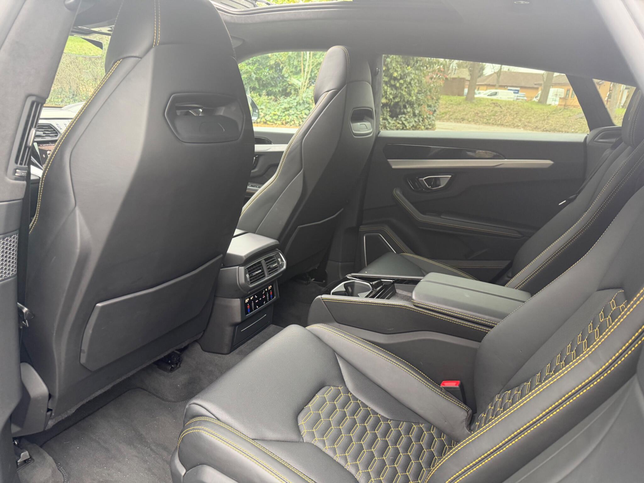 Lamborghini Urus view 15