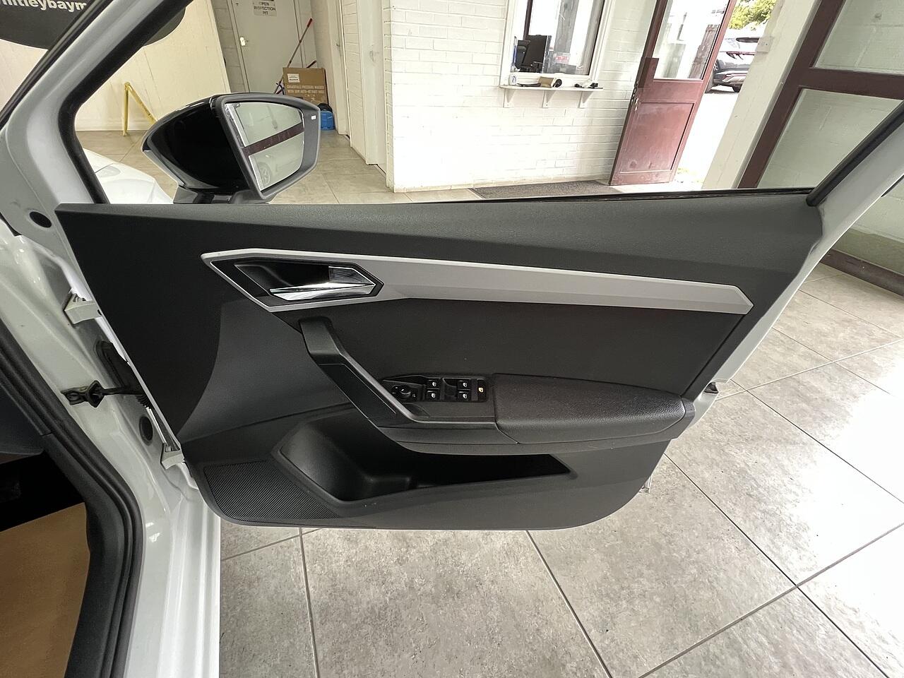 SEAT Ibiza view 14