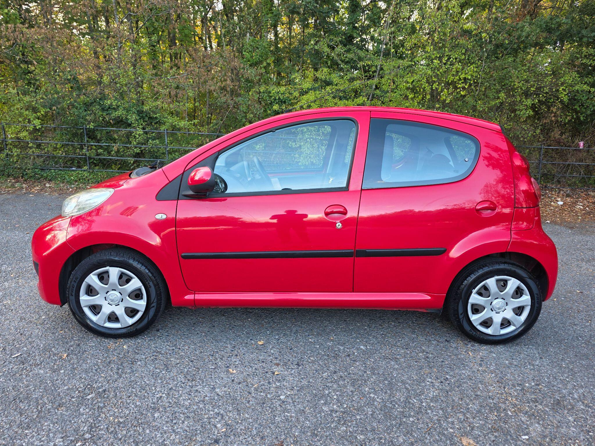 Peugeot 107 view 7
