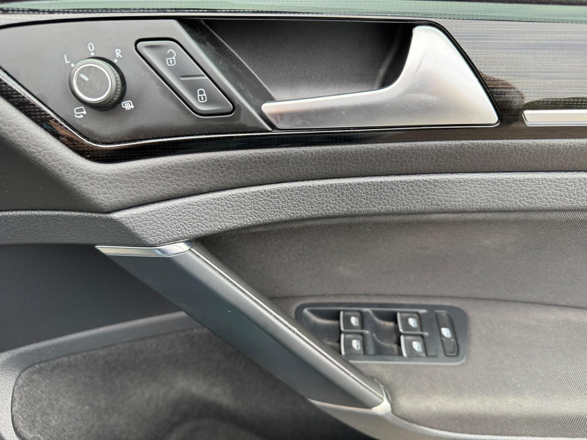 Volkswagen Golf view 43