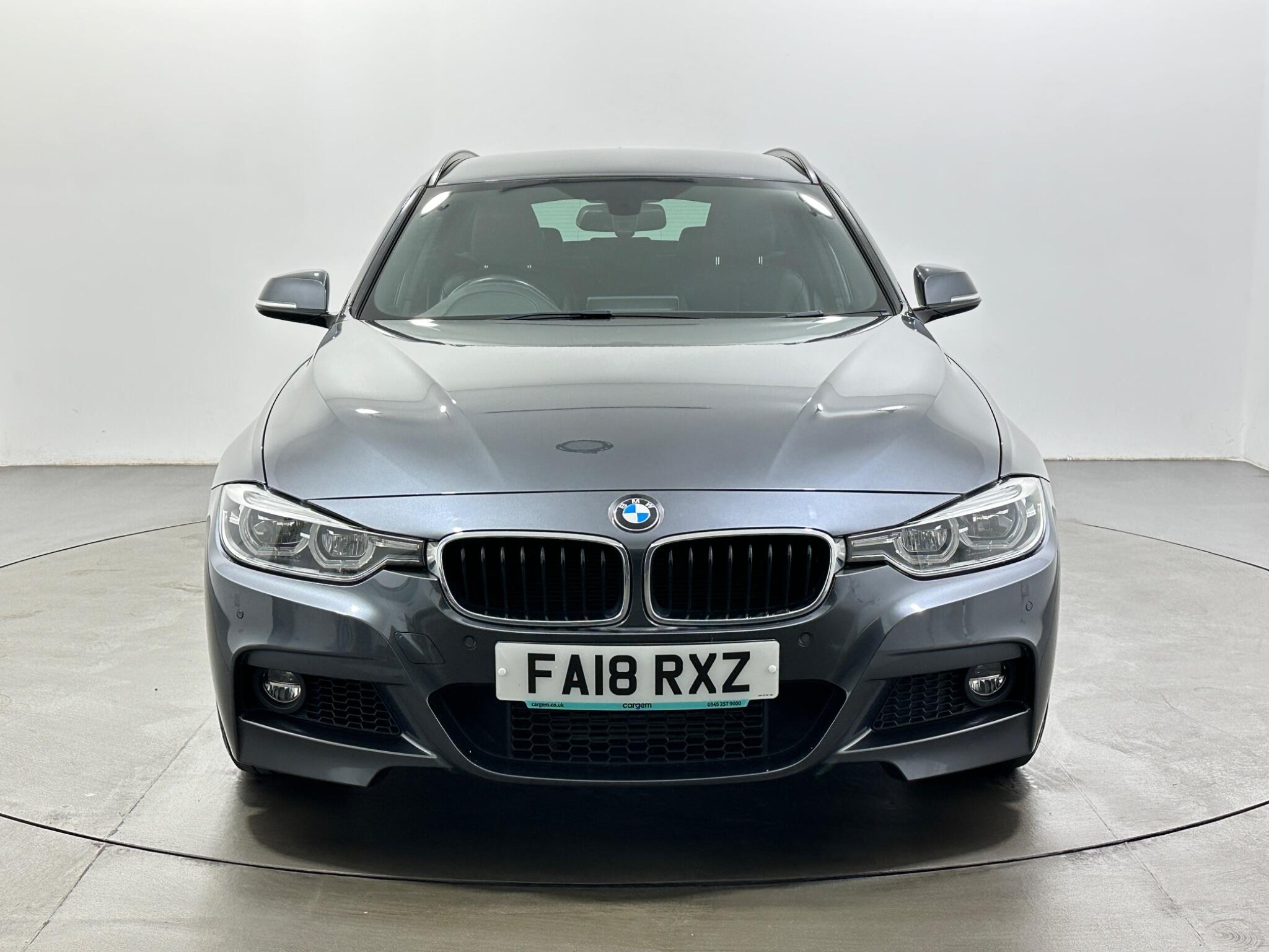 BMW 3 Series view 3