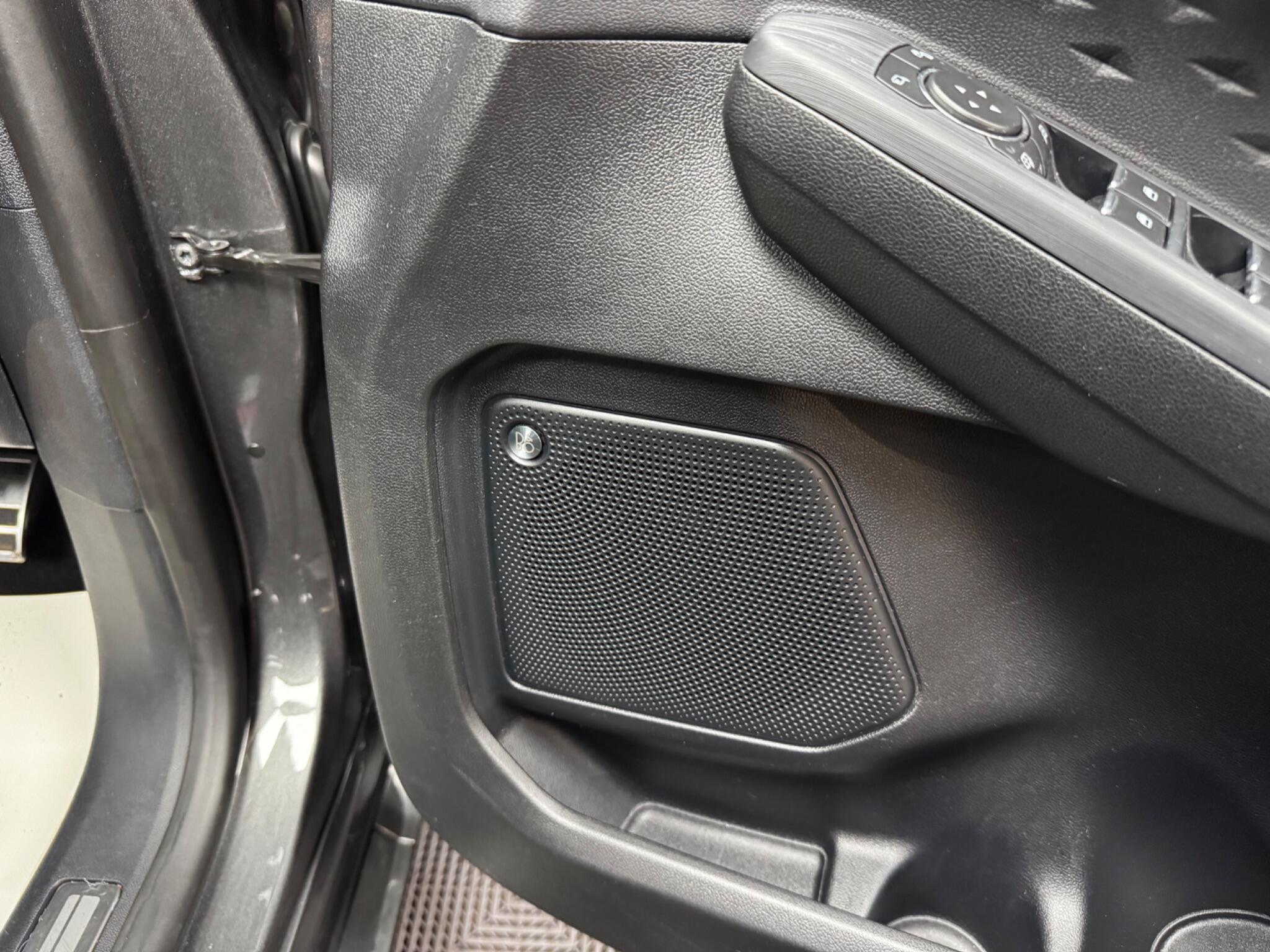 Ford Kuga view 28