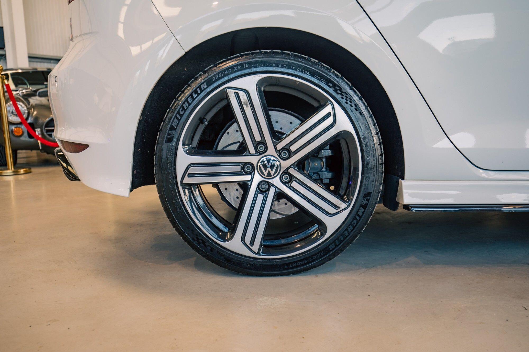 Volkswagen Golf view 7
