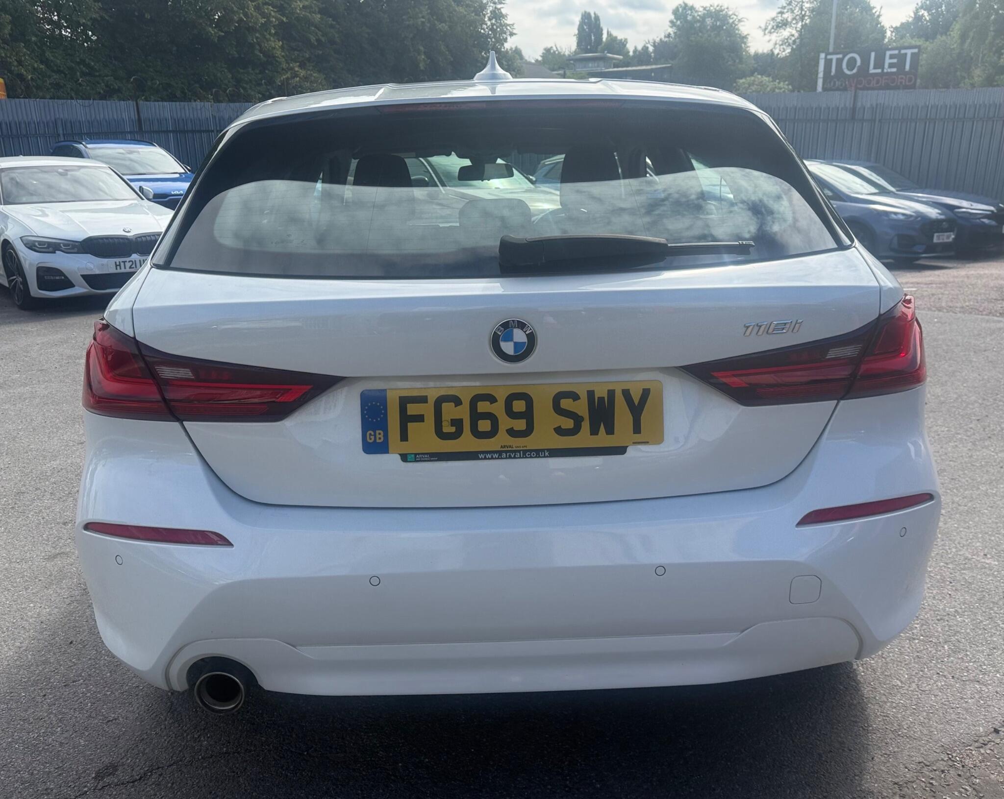 BMW 1 Series view 6