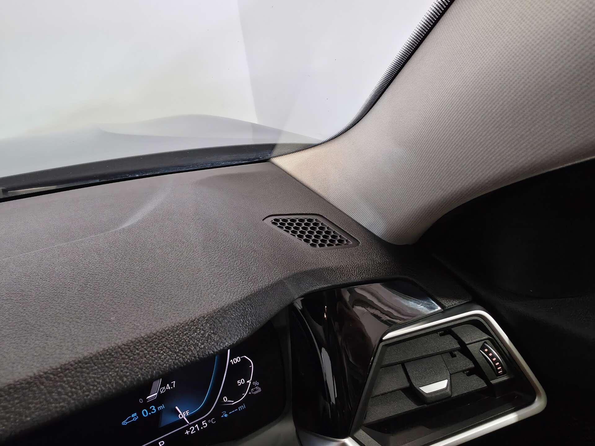 BMW 3 Series view 52