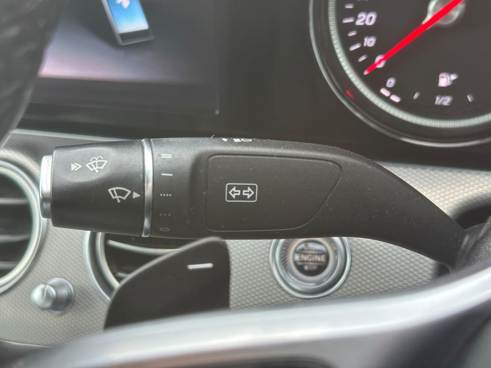 Mercedes-Benz E Class view 28