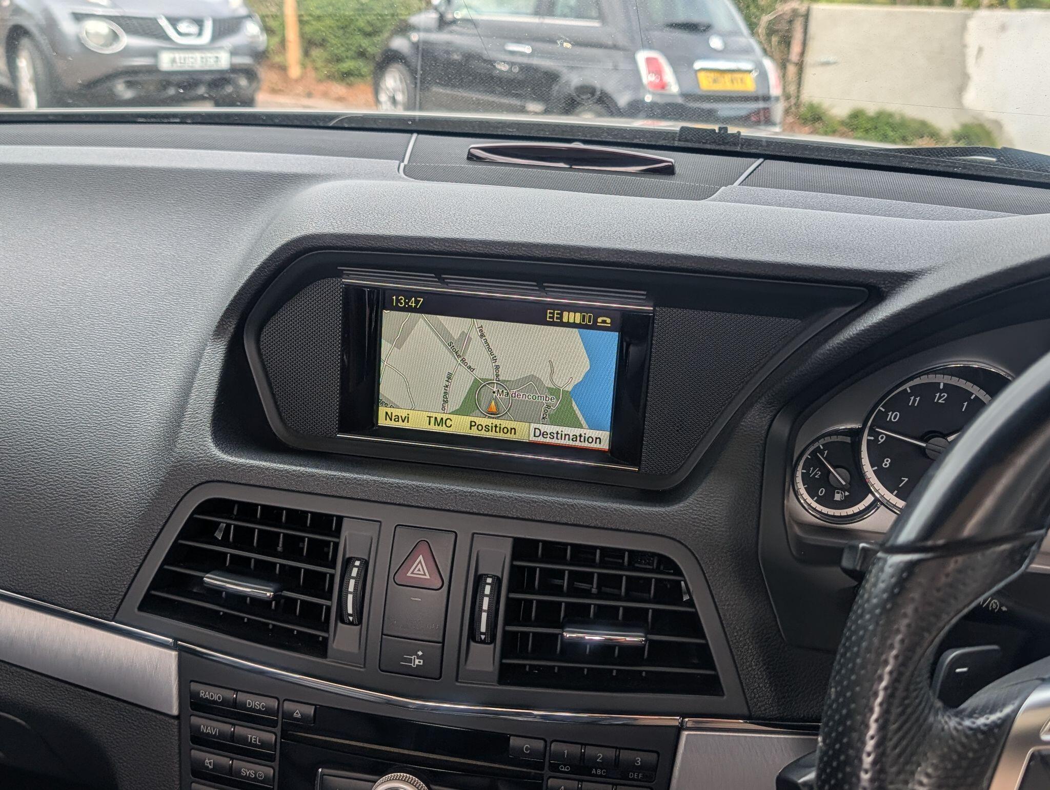 Mercedes-Benz E-Class view 52
