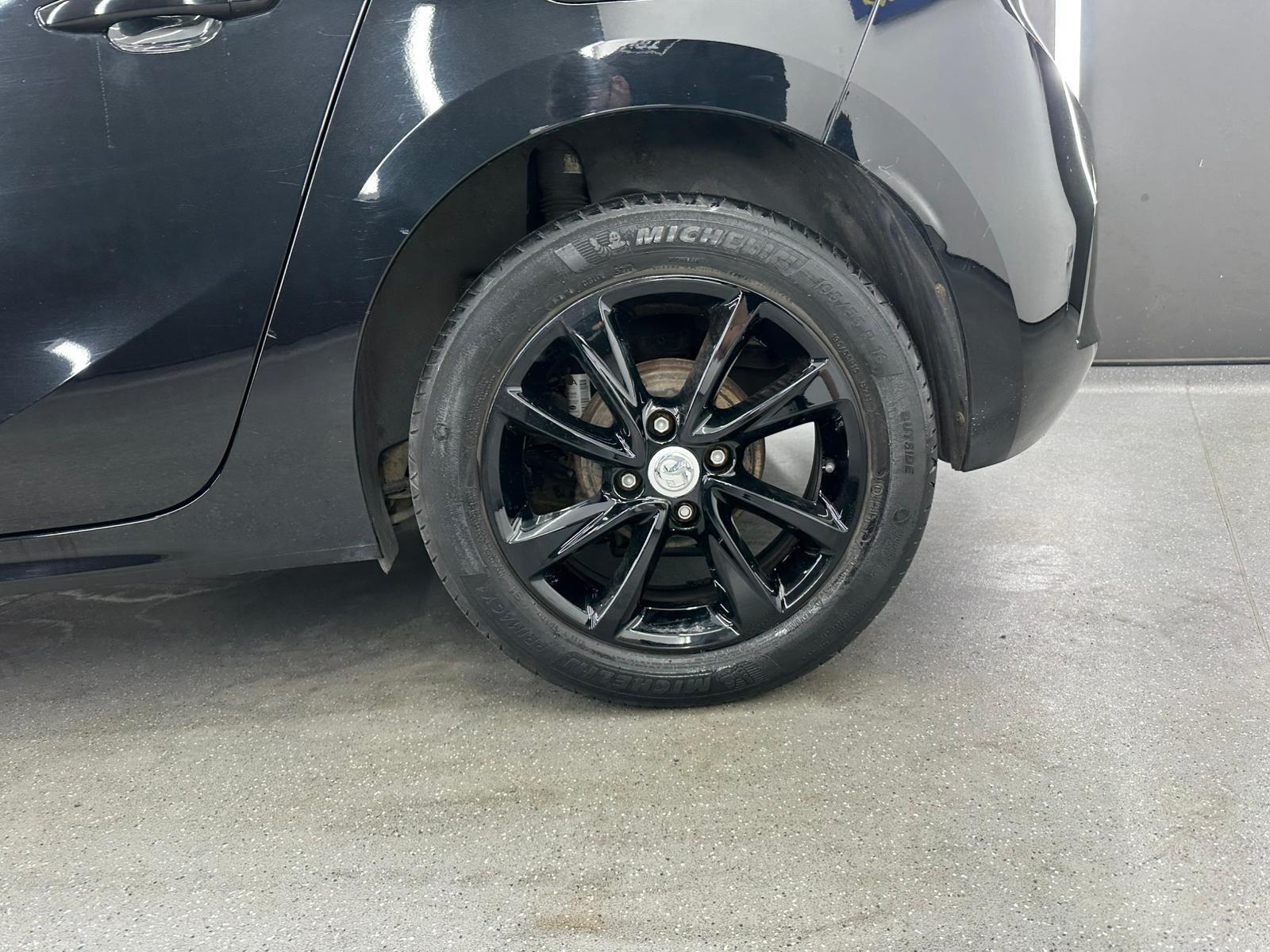 Vauxhall Corsa view 14