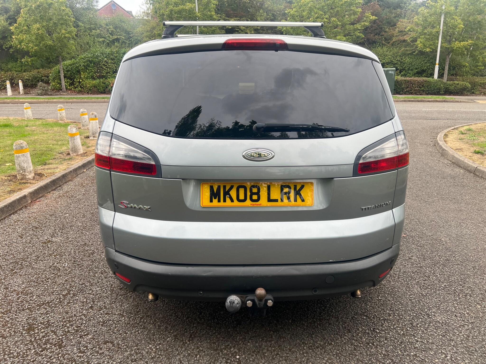 Ford S-Max view 6