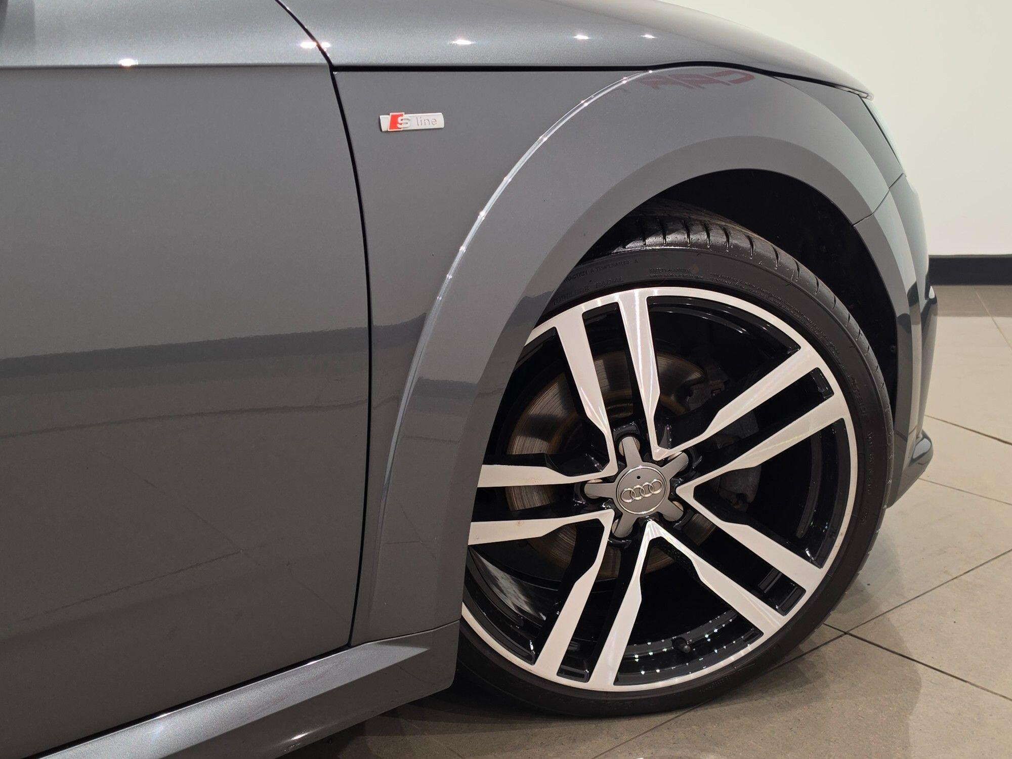 Audi TT view 63