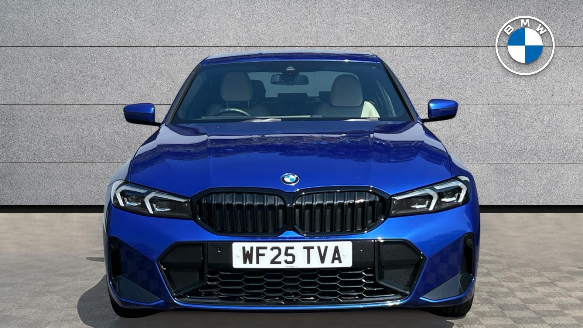 BMW 3 Series view 16