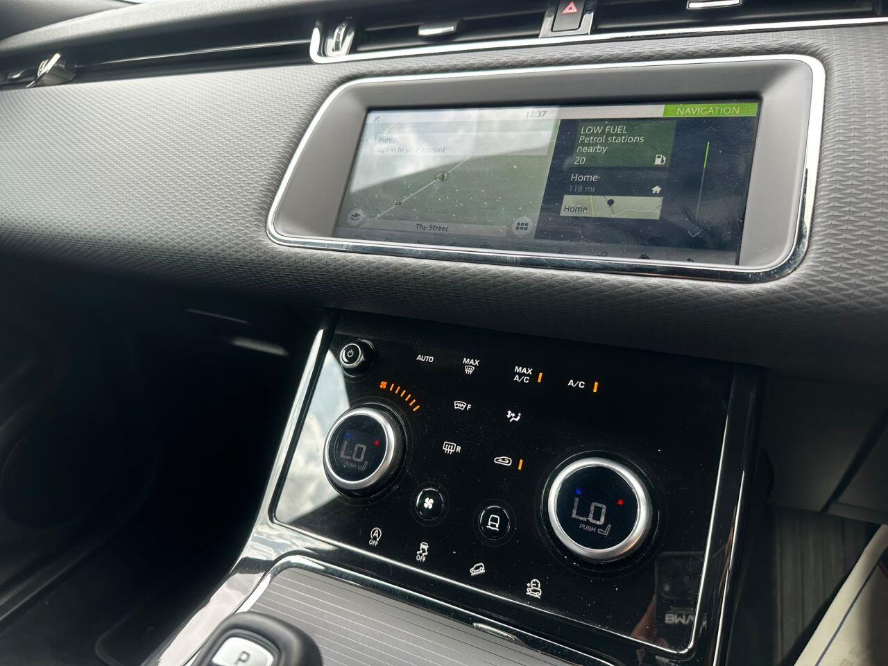 Land Rover Range Rover Evoque view 33
