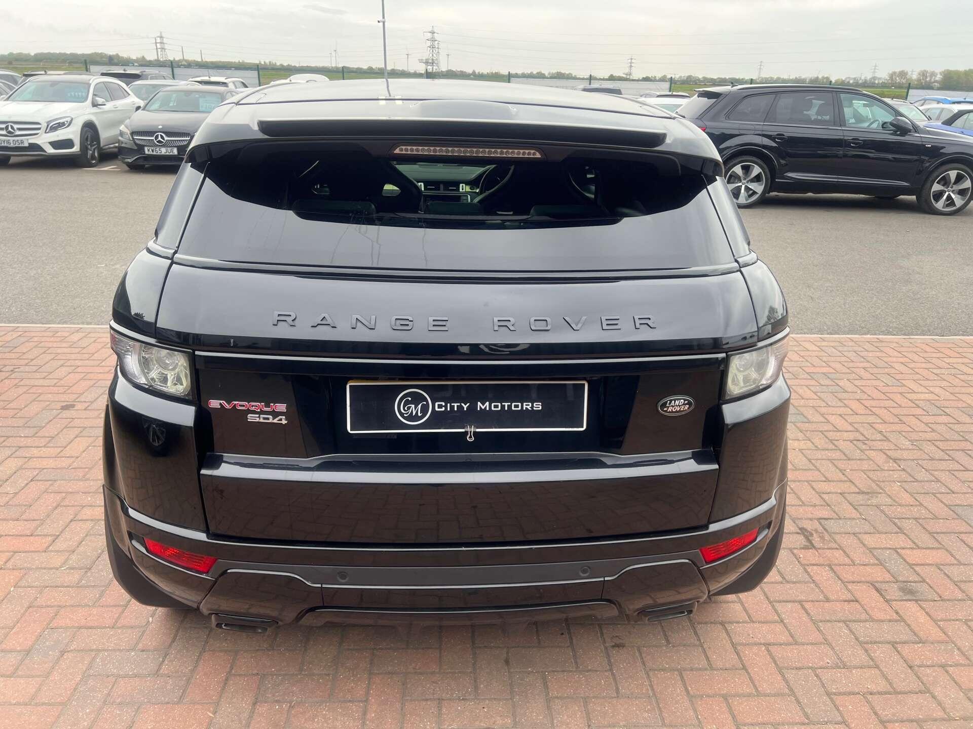 Land Rover Range Rover Evoque view 11