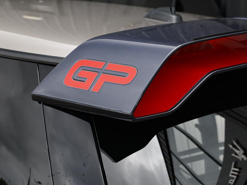 Mini Hatch view 18