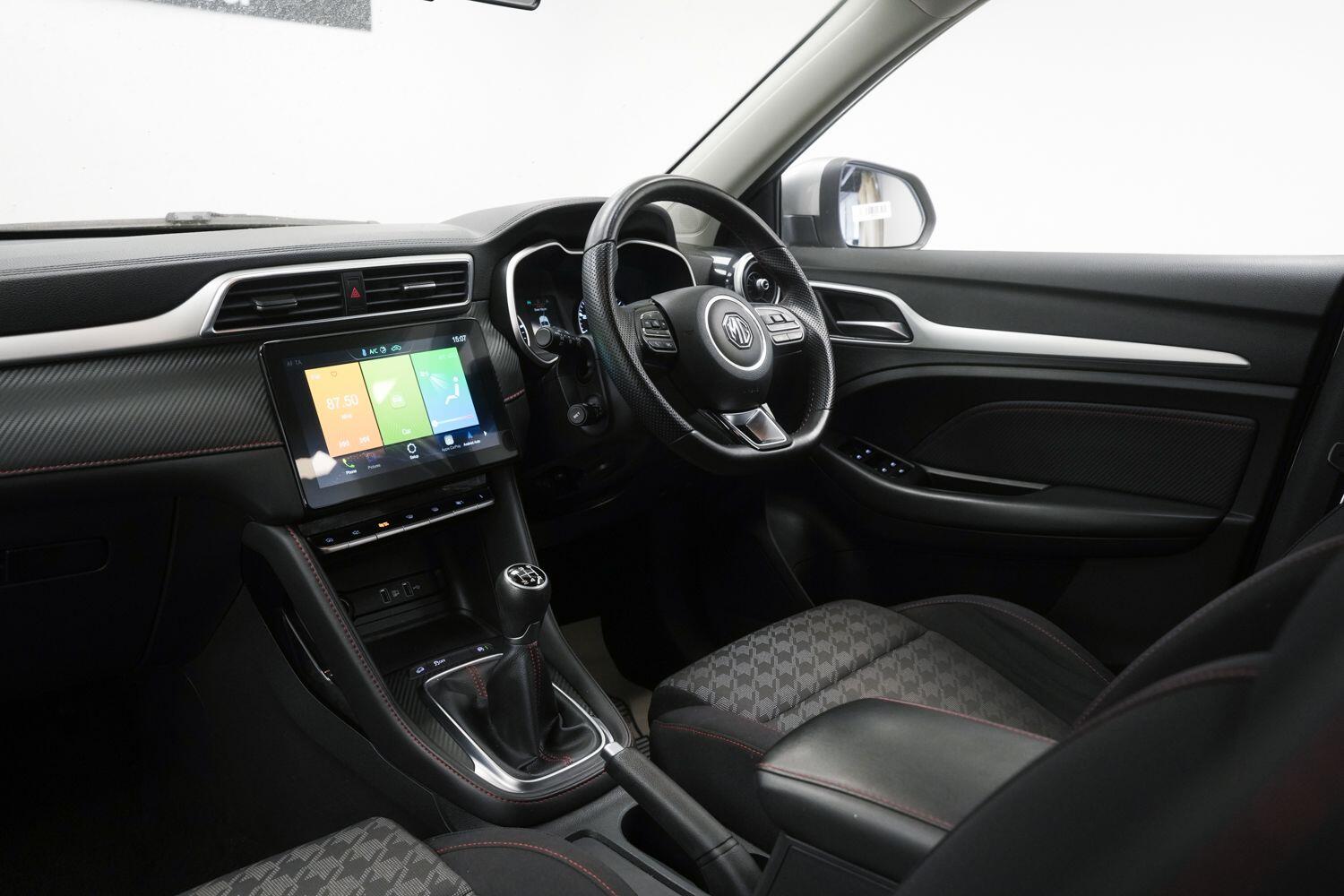 MG MG ZS view 28