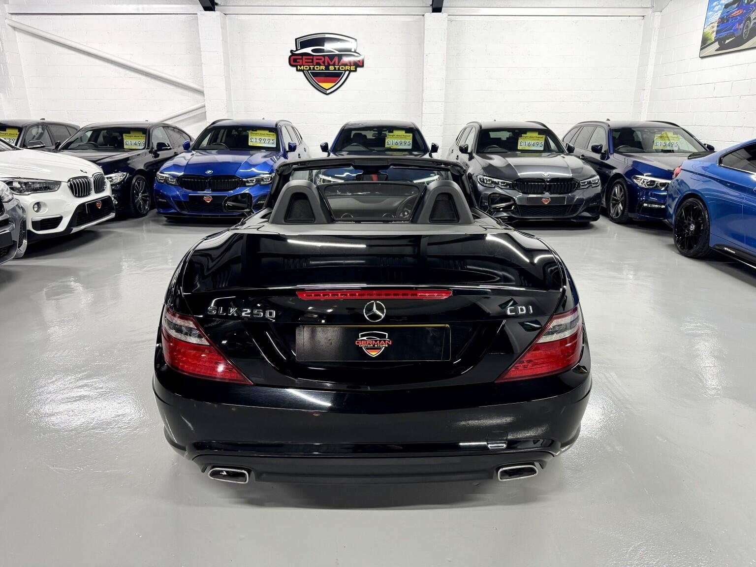 Mercedes-Benz SLK view 27